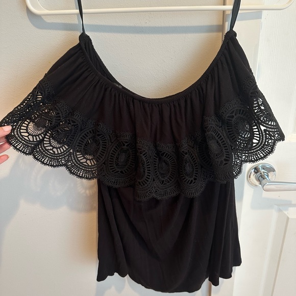 Adrianna Papell off the shoulder black top with lace detail, size M - Picture 4 of 6